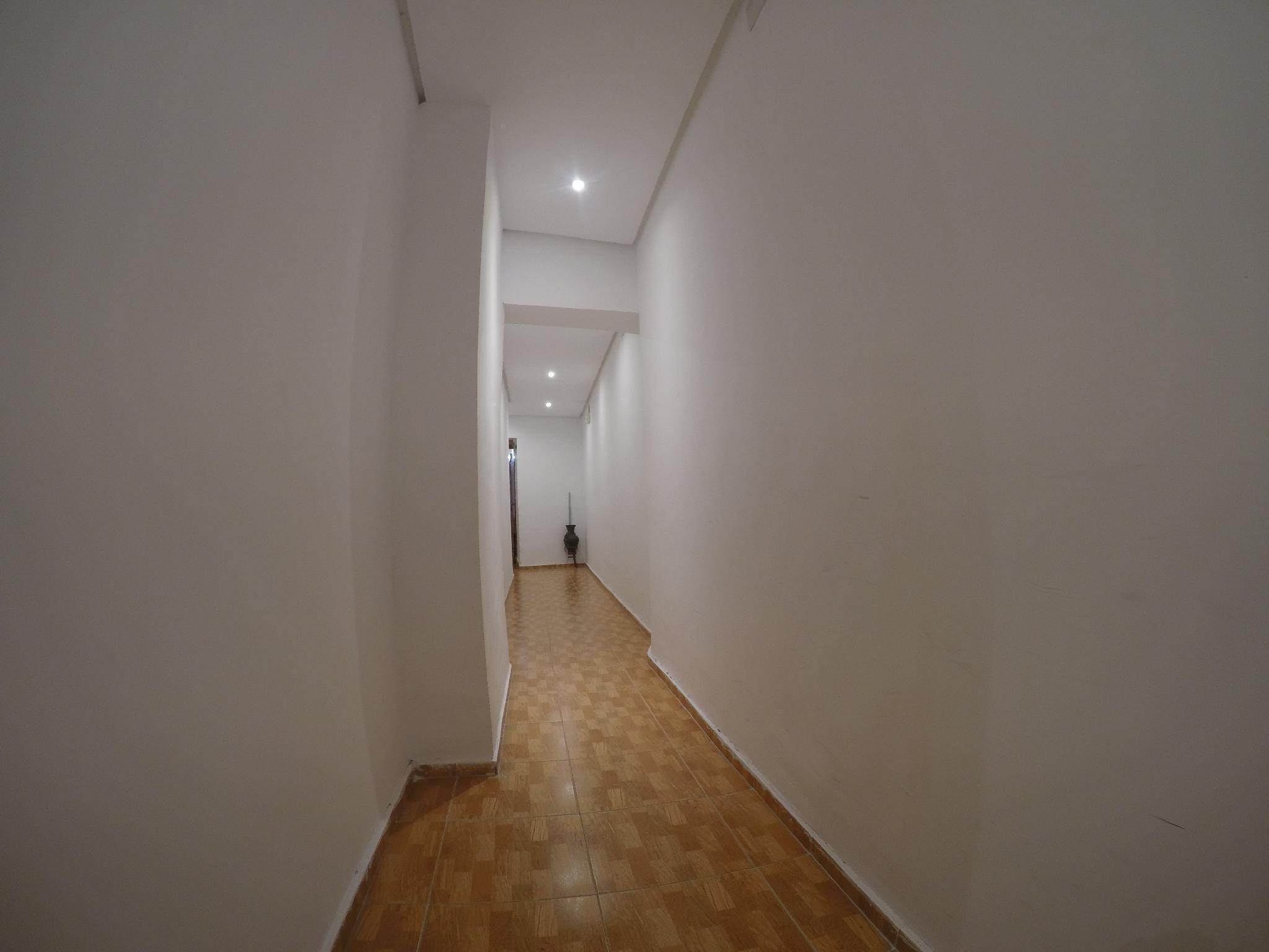 เพนชั่น โลส เปราเลส Hotel มาดริด ภายนอก รูปภาพ A corridor